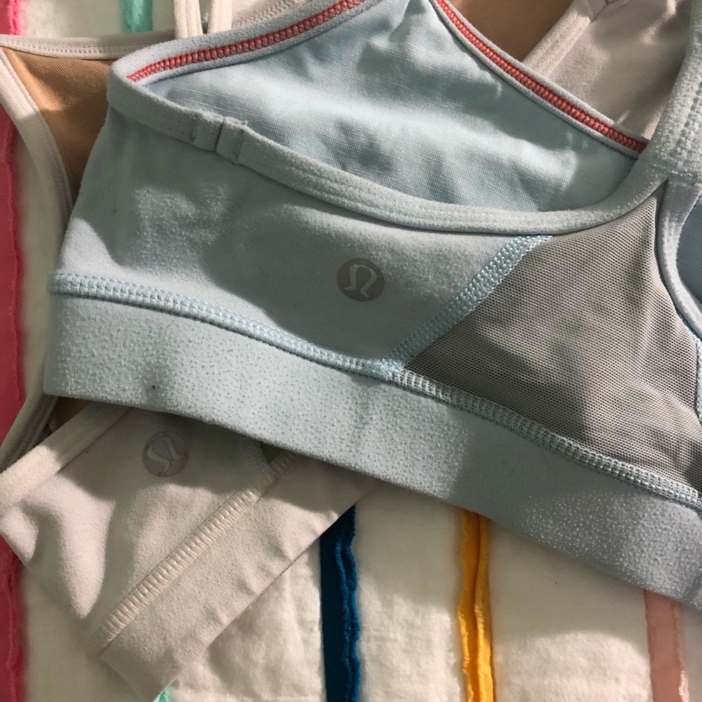 Lululemlon sports bra size 4